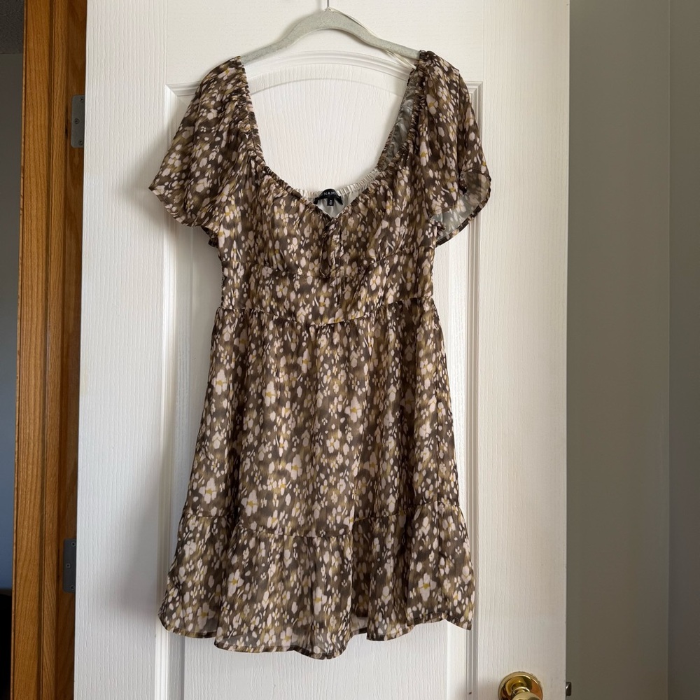 Dynamite Eliza Mini Flare Dress Floral Print Green/Brown - Picture 2 of 5